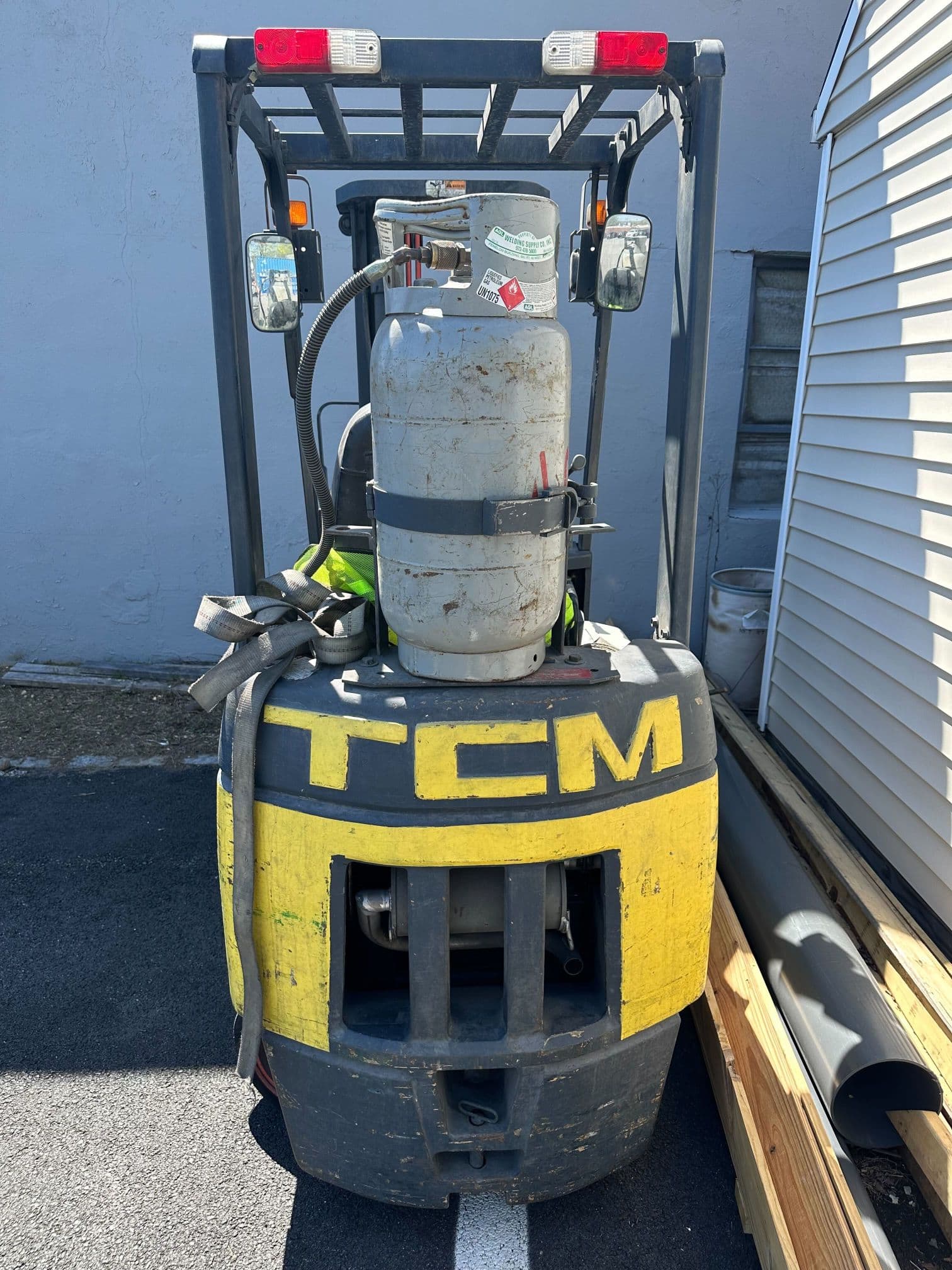 Toyo TCM FCG15 3,000Lb Propane Forklift, 2002