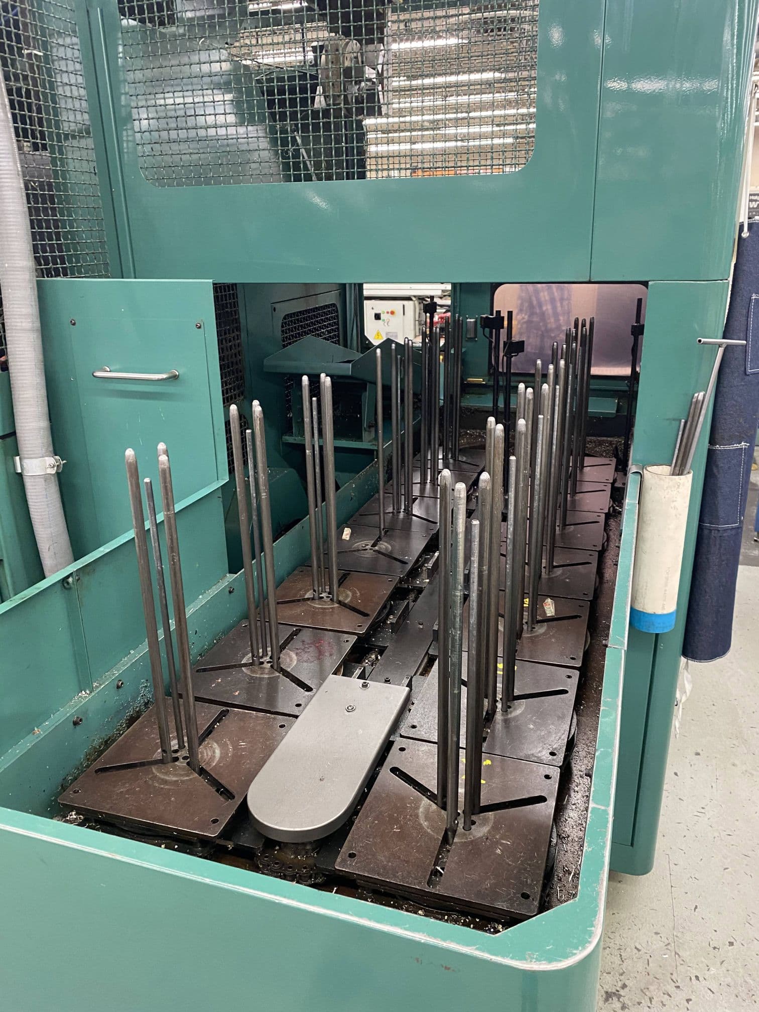 Nakamura-Tome TW-20 CNC Lathe, 2002 - Gantry Robot, Chip Conveyor - Image 2