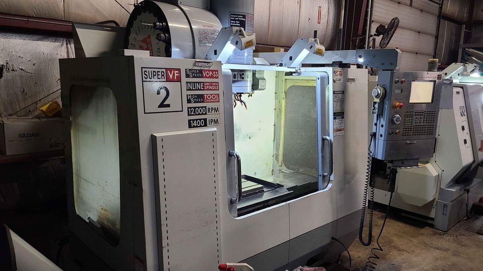 Haas VF-2SS VMC, 2005 - 4th Axis Drive, Auger, 12K Spindle - Image 2