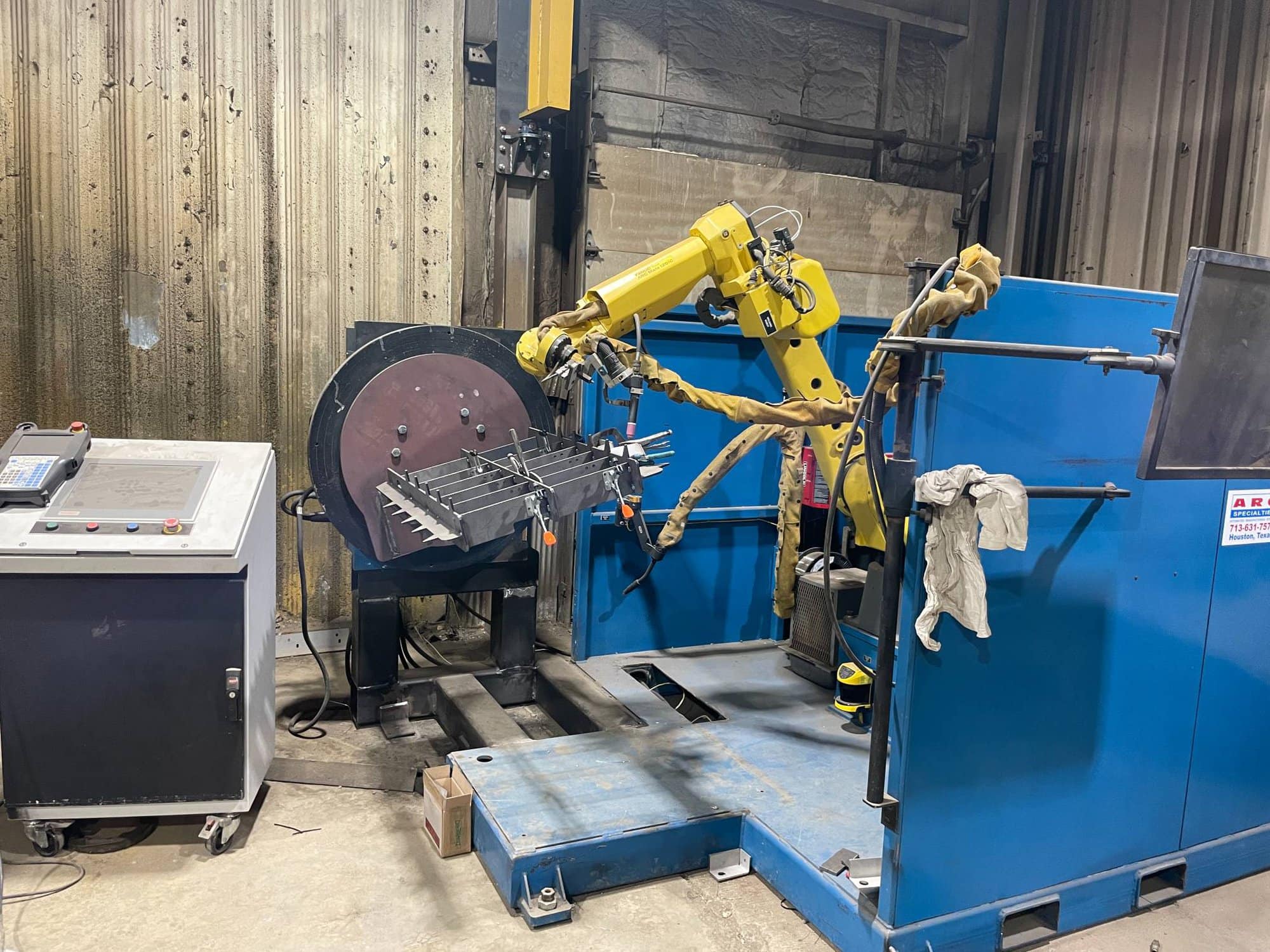 Arc Specialties MIG/TIG Weld Cell Equipped With Fanuc ARC Mate 120iC, 2013 - Image 2