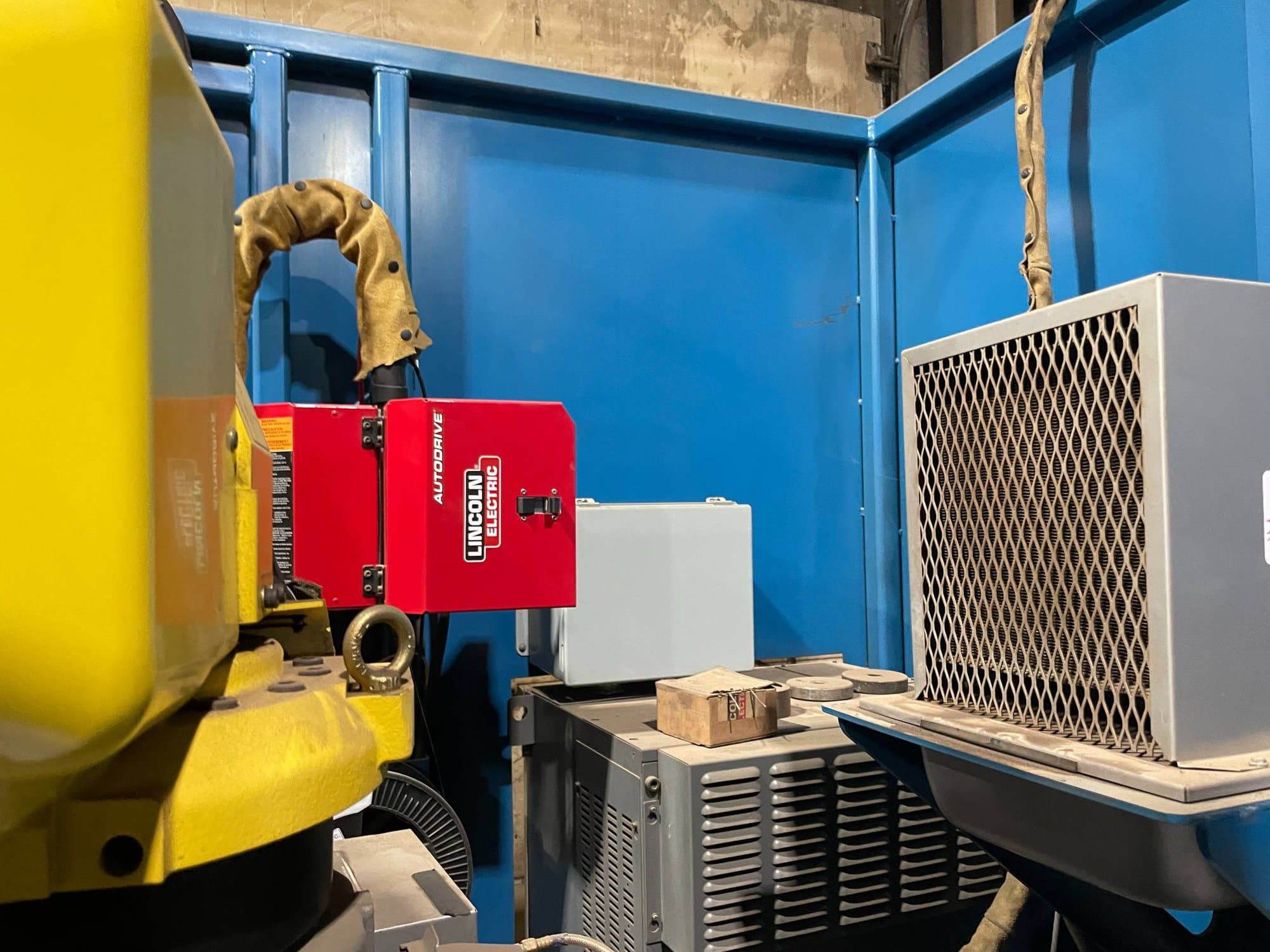 Arc Specialties MIG/TIG Weld Cell Equipped With Fanuc ARC Mate 120iC, 2013 - Image 9