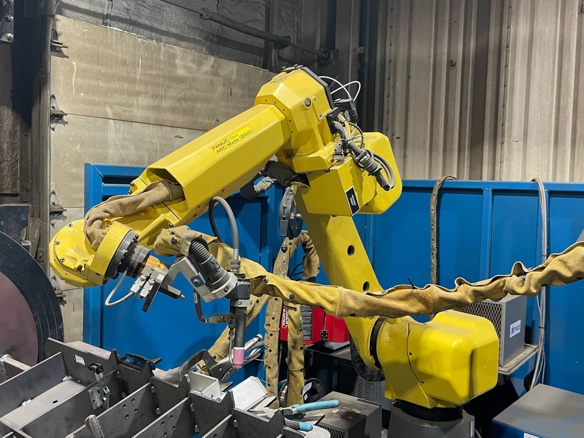 Arc Specialties MIG/TIG Weld Cell Equipped With Fanuc ARC Mate 120iC, 2013 - Image 12