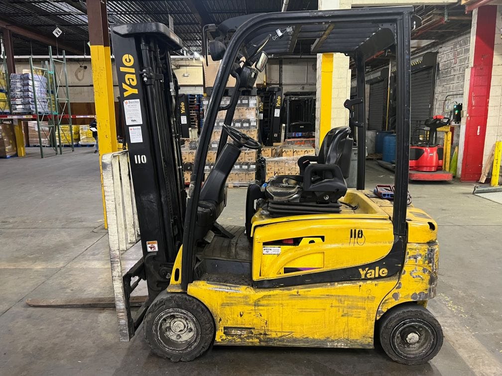 4,000 Lbs Yale ERP040VFN36TE082 Electric Sit Down Forklift, 2015