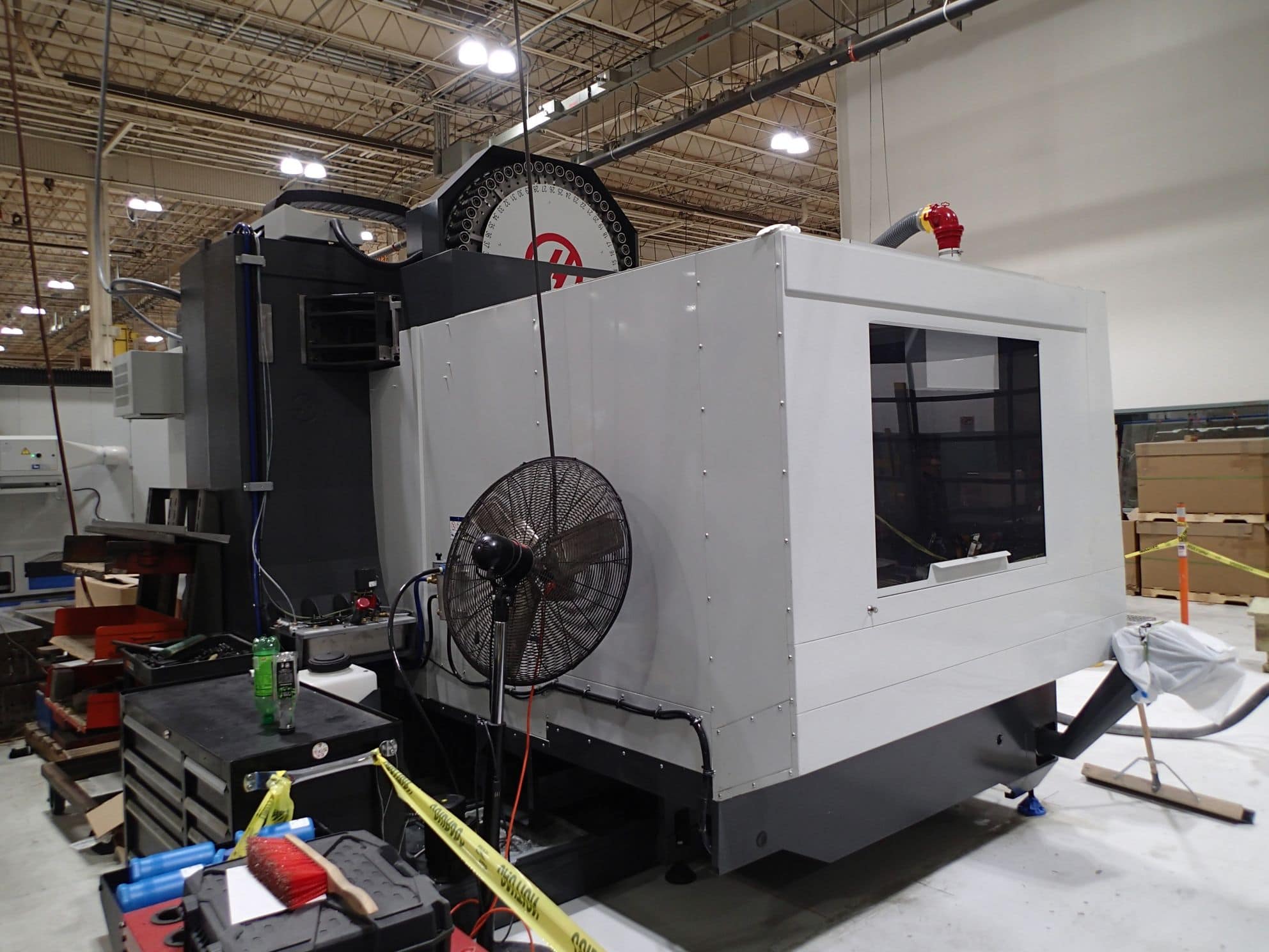 Haas VR-11 VMC, 2022 - 5 Axis, 20,000 RPM, Rigid Tapping, Chip Auger - Image 2