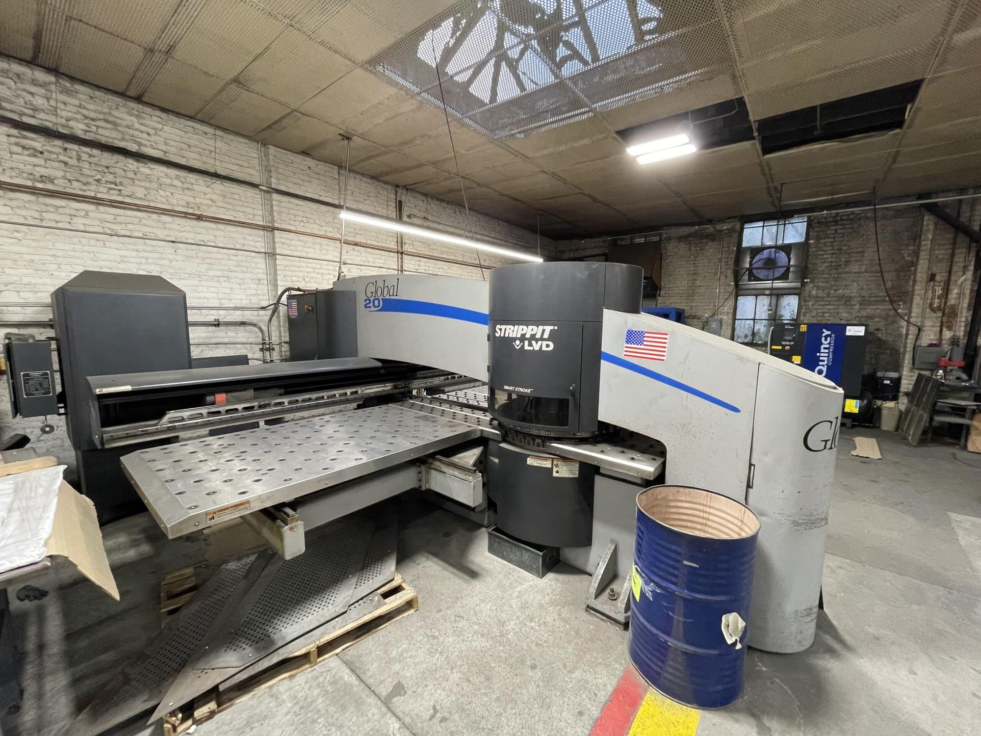 22 Ton LVD Strippit Global 20 2.5M Turret Punch, 2001 - 30 Station W/(3) Index Station, Thick Style - Image 4