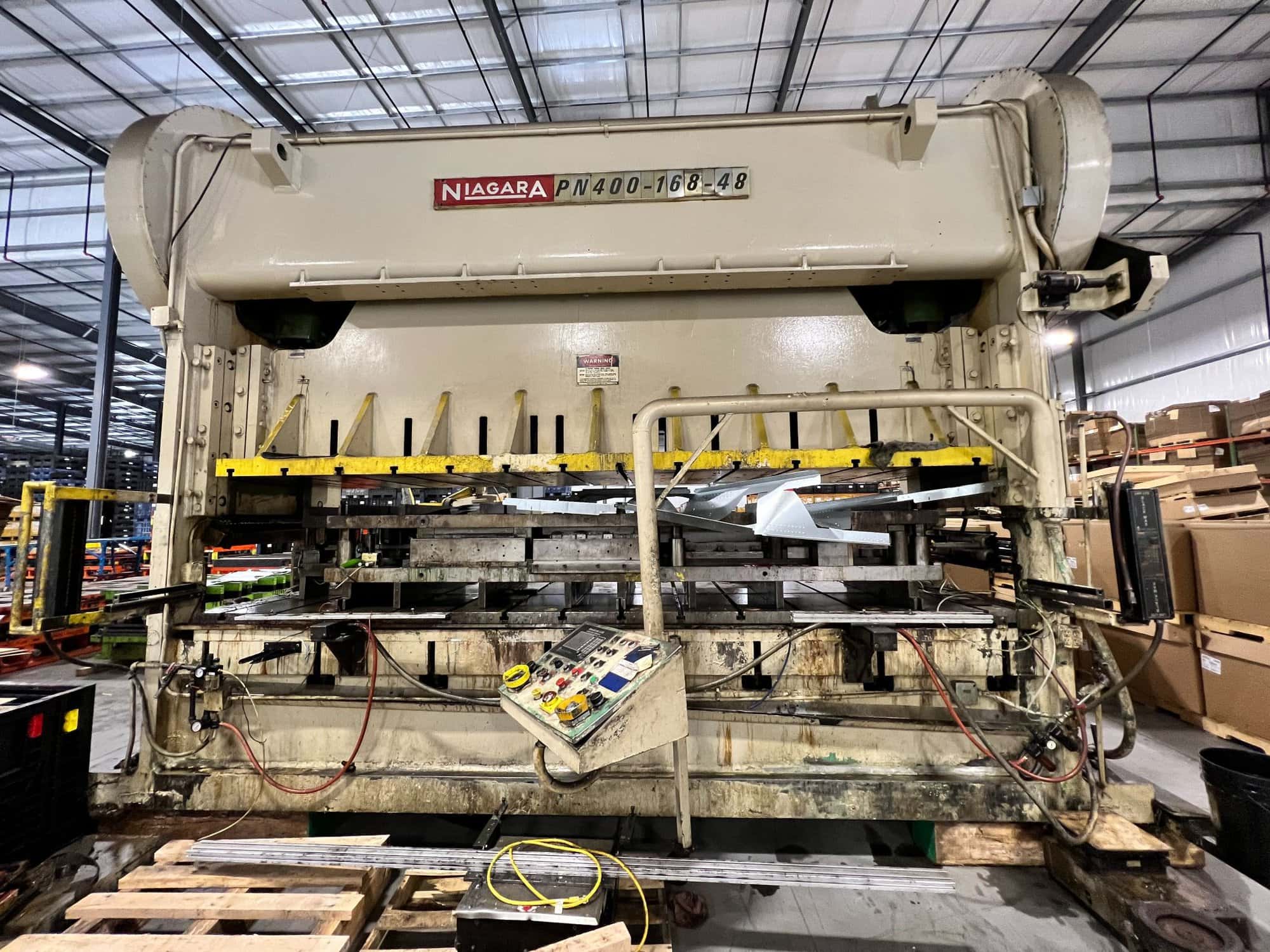 400 Ton 48" X 168" Niagara PN-400-168-48 Double Crank Straight Side Press, 1976