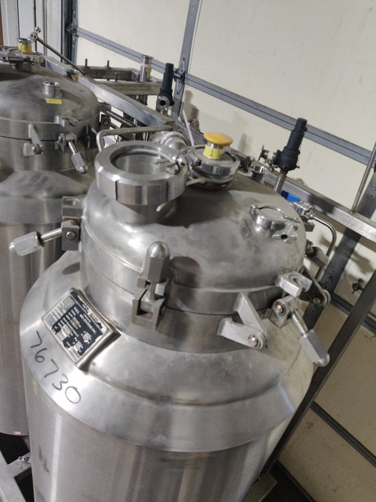 (x2) 100 Gallon Vertical Stainless Steel Tanks, Fermentation Skid, Jacketed, Agitated, 1997 - Image 3