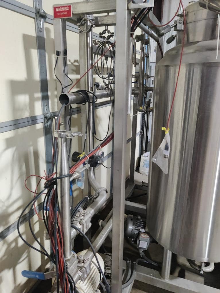 (x2) 100 Gallon Vertical Stainless Steel Tanks, Fermentation Skid, Jacketed, Agitated, 1997 - Image 4