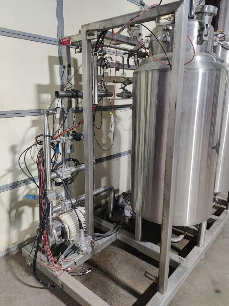 (x2) 100 Gallon Vertical Stainless Steel Tanks, Fermentation Skid, Jacketed, Agitated, 1997 - Image 7