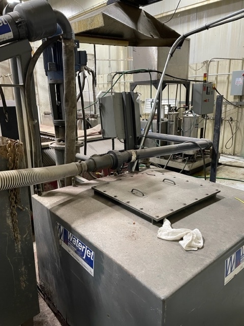 5' X 10' Mitsubishi 700/70 Waterjet, 2009 - 60,000 PSI - Image 2