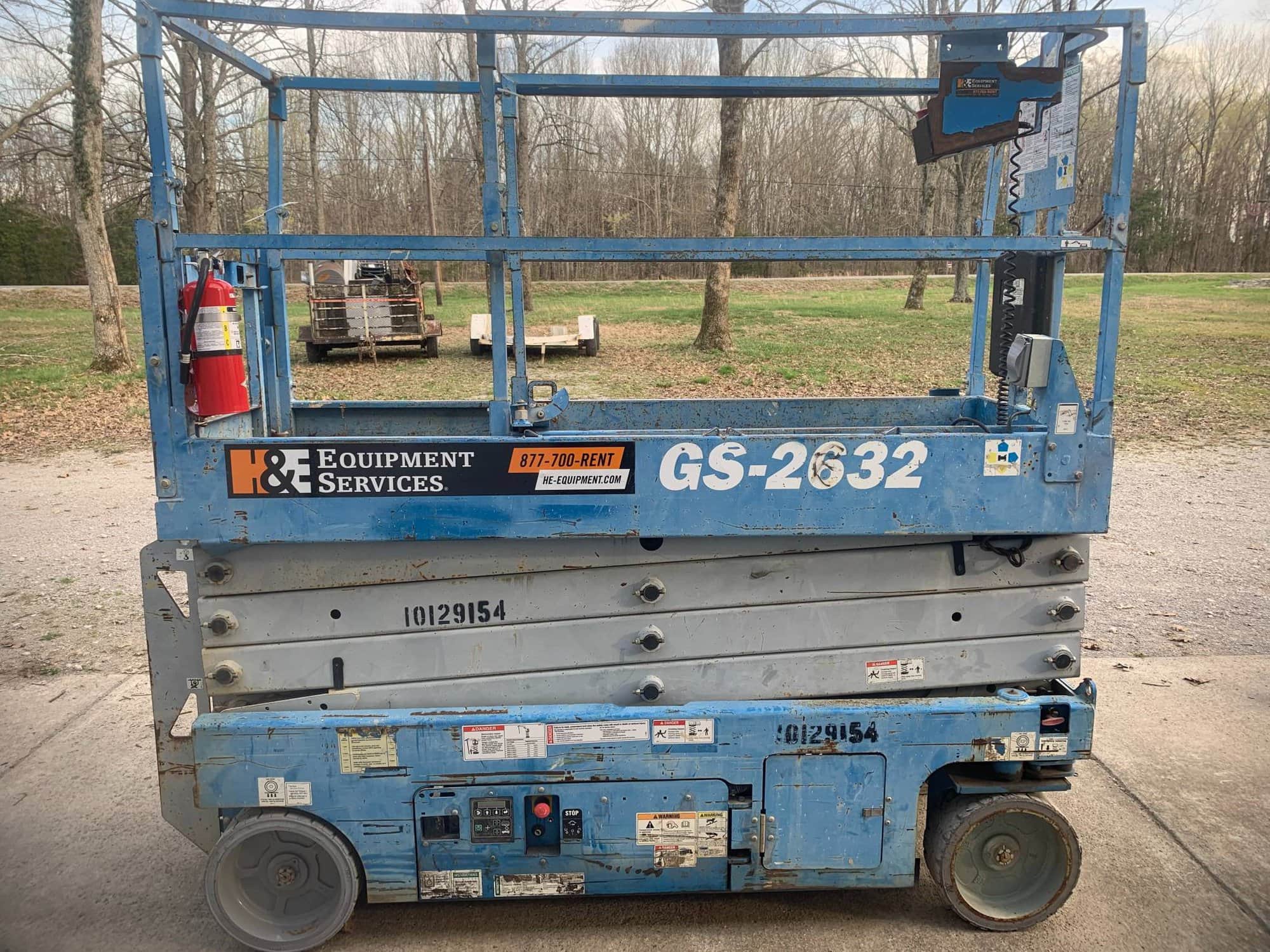 26' Genie GS-2632 Scissor Lift, 2013 - Image 5