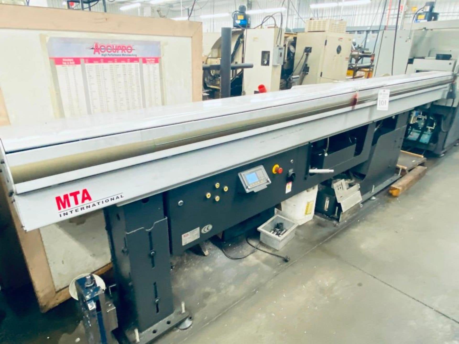 mta international tracer 32 bar feeder