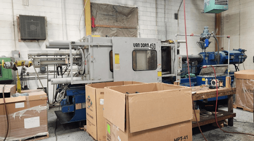 450 Ton 60 OZ Van Dorn 450-RS-60FHS Hydraulic Injection Molding Machine, 1983 - Image 8