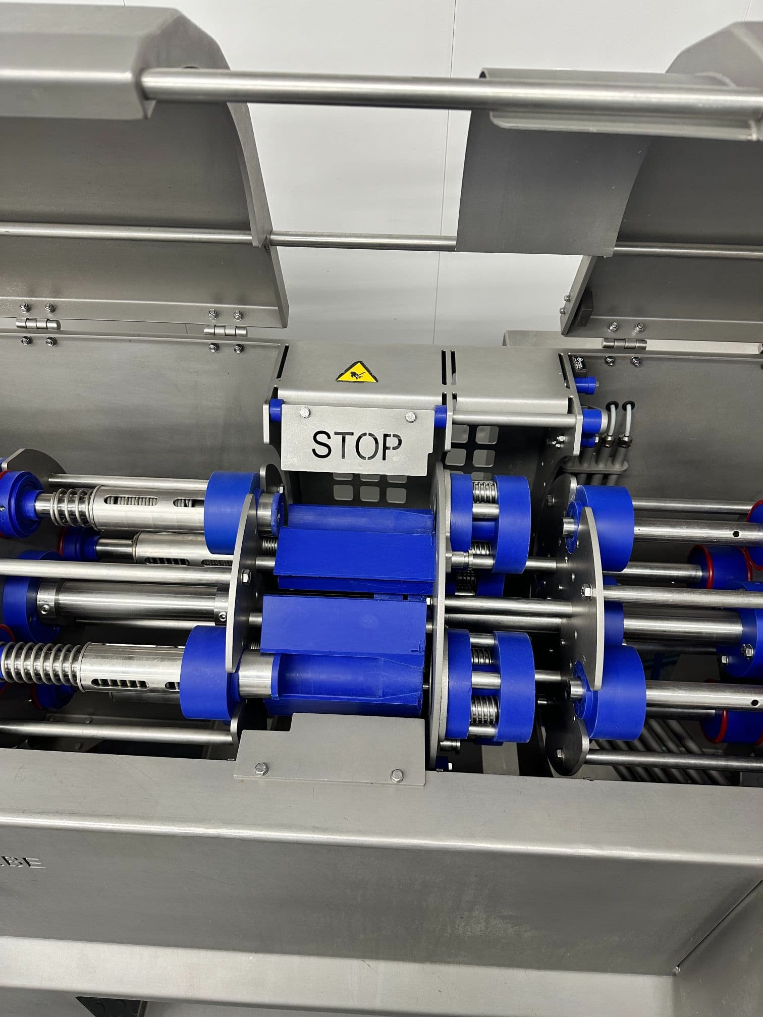Steen ST 840 Poultry De-Boning & Tulip Machine, 2022 - Little Use! - Image 5