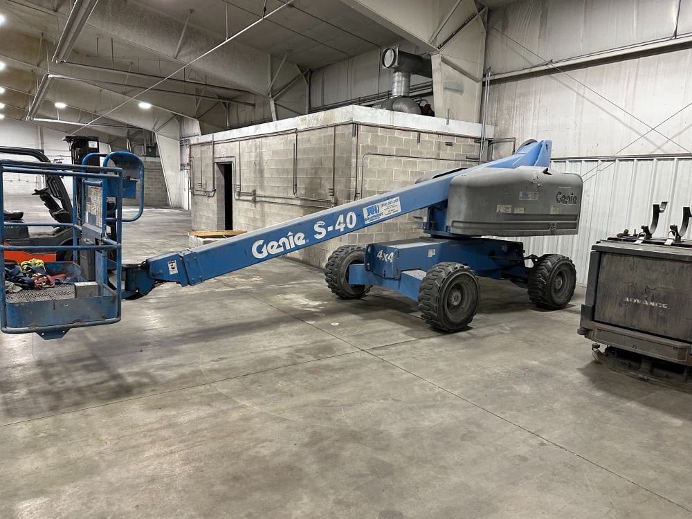 40' Genie S-40 Boom Lift, 2003