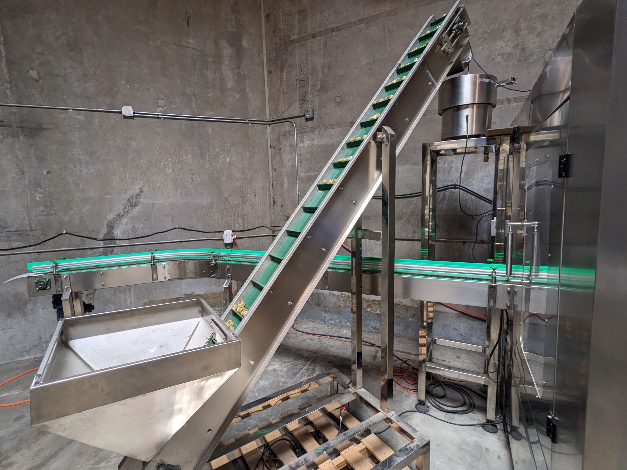Fill-Pack CGF18-6-6 3 in 1 Filling/Capping Machine, 2020 - Image 11
