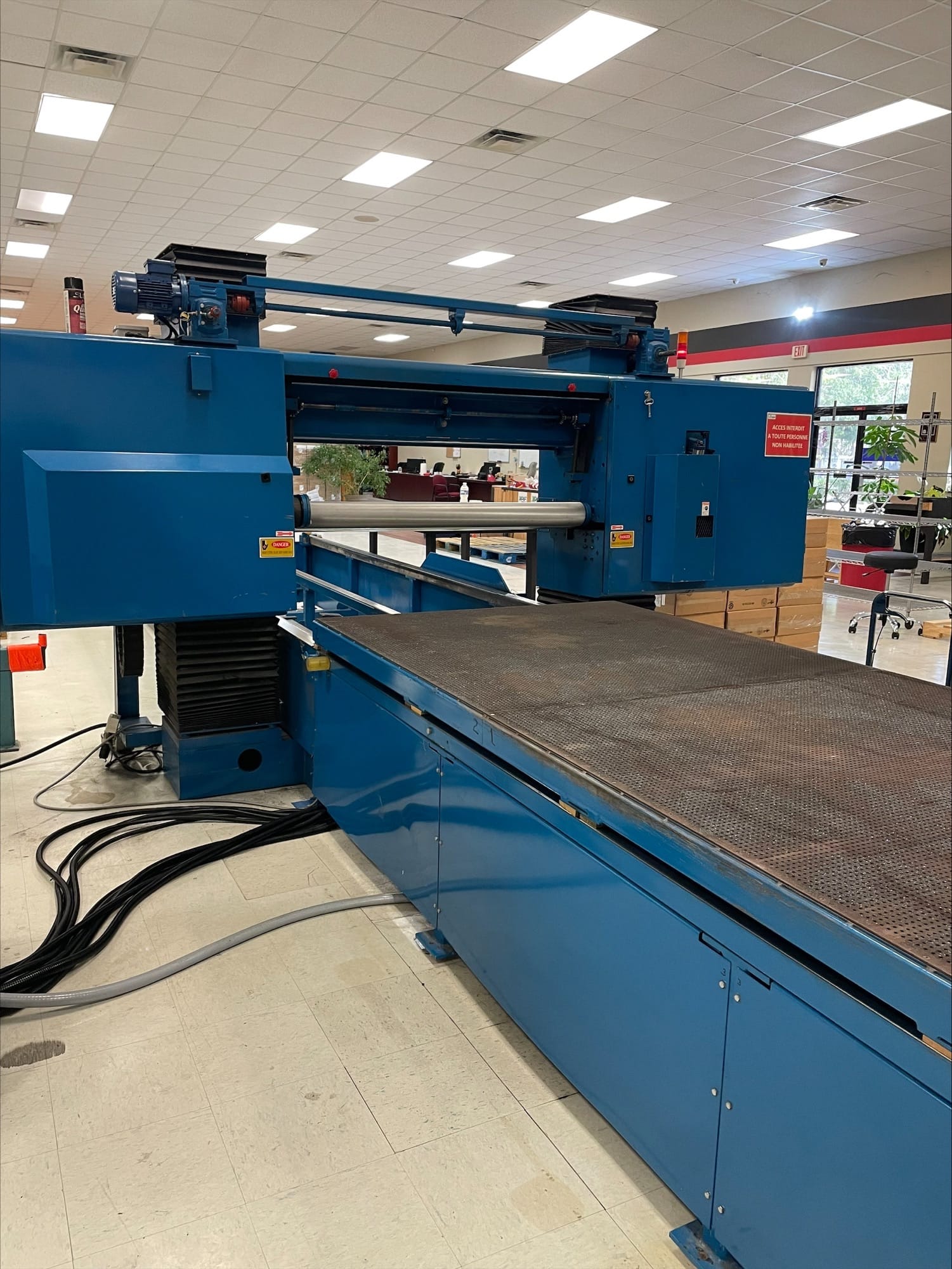 Sunkist SA-2AHP Horizontal Splitting Machine, 2011 - Image 2