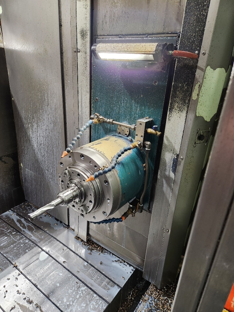 Kuraki KBT 13EA CNC Boring Mill, 2003 - Fanuc Control, 4k RPM, Chip Conveyor, 1000 PSI TSC - Image 8