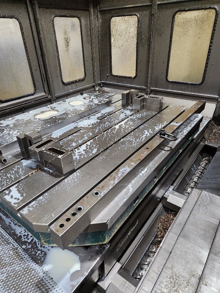 Kuraki KBT 13EA CNC Boring Mill, 2003 - Fanuc Control, 4k RPM, Chip Conveyor, 1000 PSI TSC - Image 7