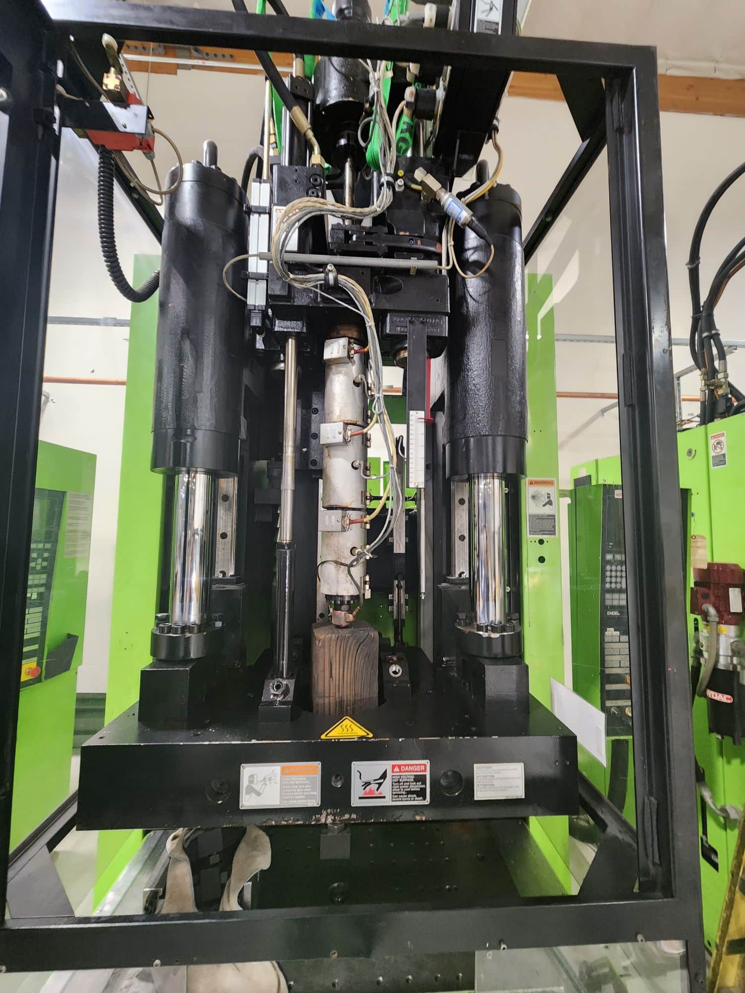 50 Ton 2.2 Oz Engel ES 200/50 VT TL TPE Injection Molder, 2004 - Image 2