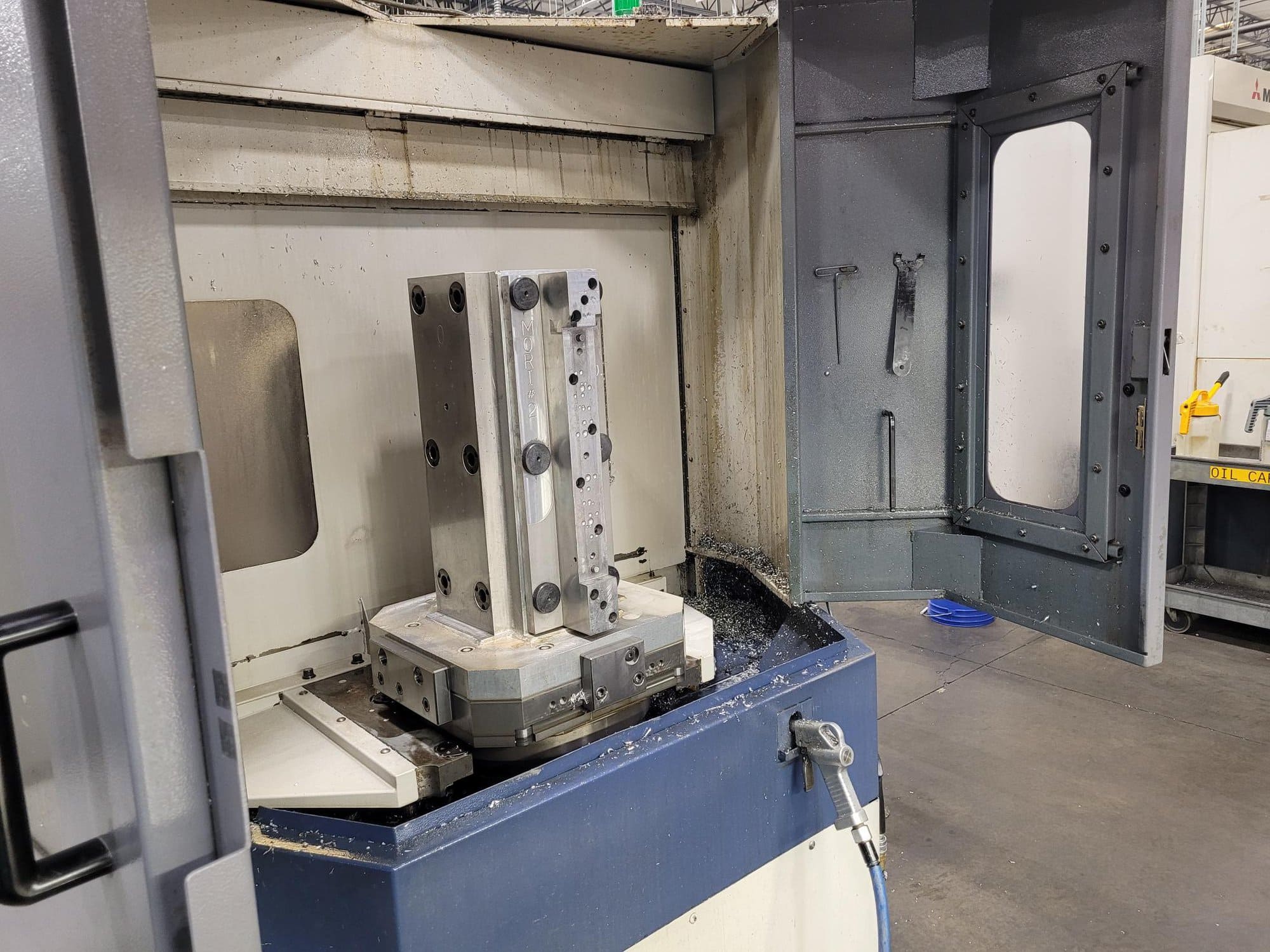 Mori Seiki SH-400 CNC HMC, 2000 - Chip Conveyor, Tombstones, TSC, Mist Collection, CAT 40 - Image 9