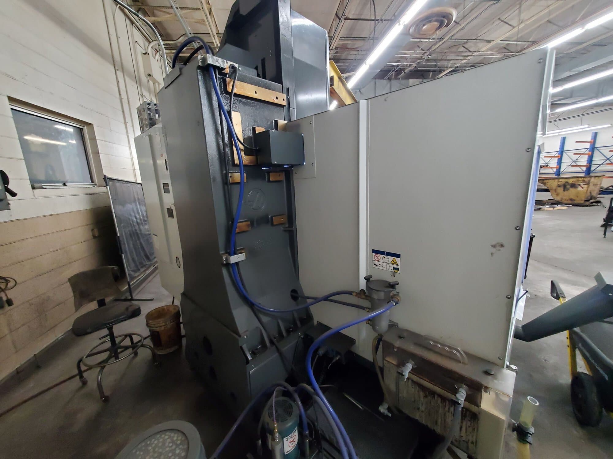Haas VF-4 VMC, 2020 - Through Spindle Coolant, Chip Auger, Low Hours - Image 6