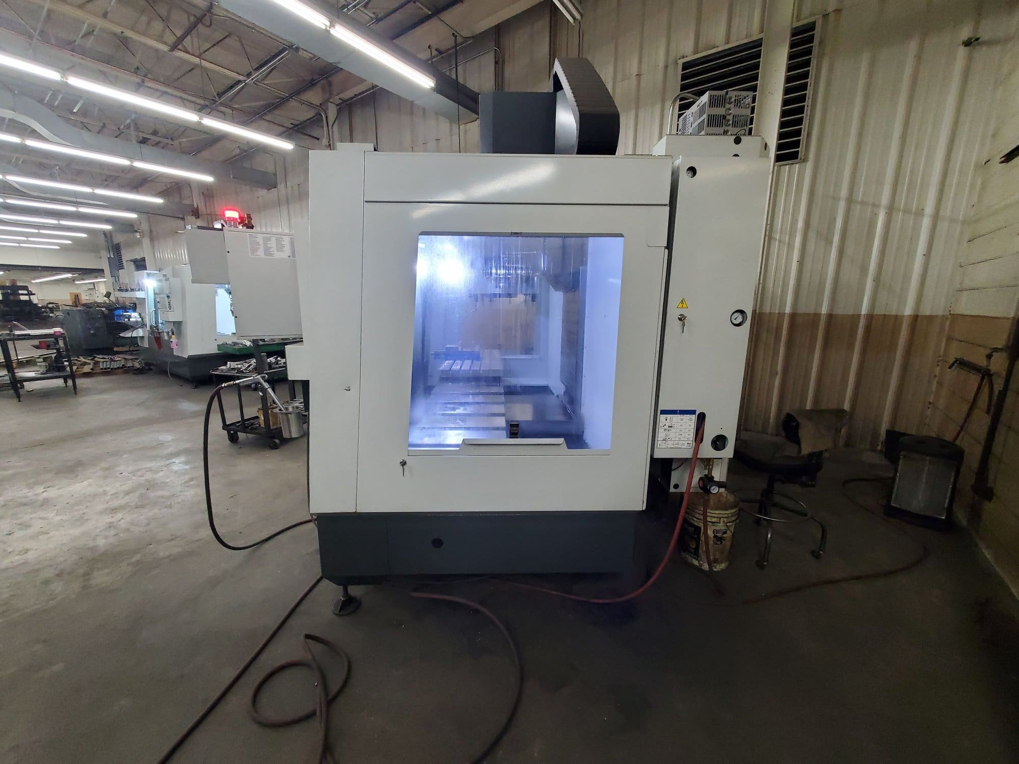 Haas VF-4 VMC, 2020 - Through Spindle Coolant, Chip Auger, Low Hours - Image 9