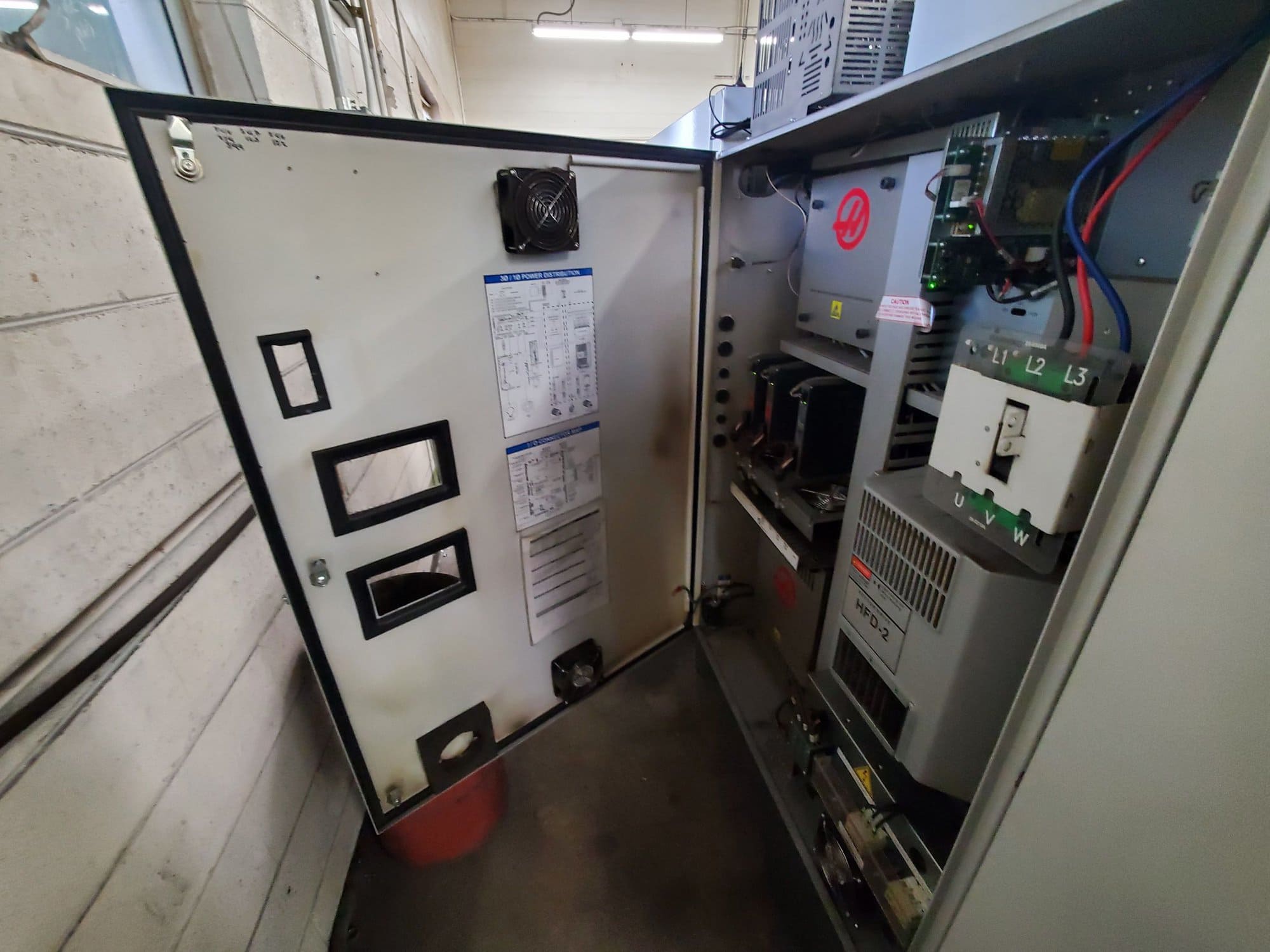 Haas ST-15 CNC Lathe, 2020 - Auto Door, Chip Conveyor, Low Hours - Image 7