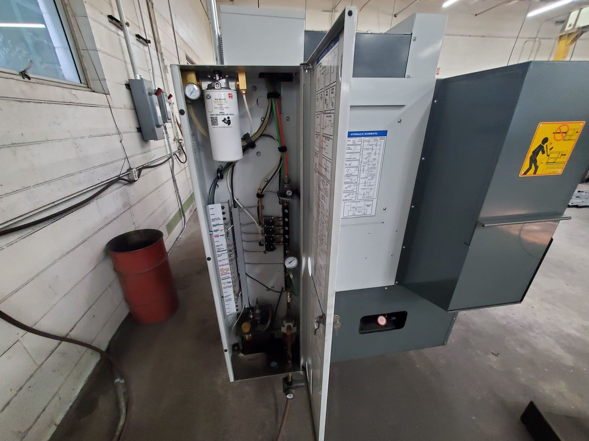 Haas ST-15 CNC Lathe, 2020 - Auto Door, Chip Conveyor, Low Hours - Image 9