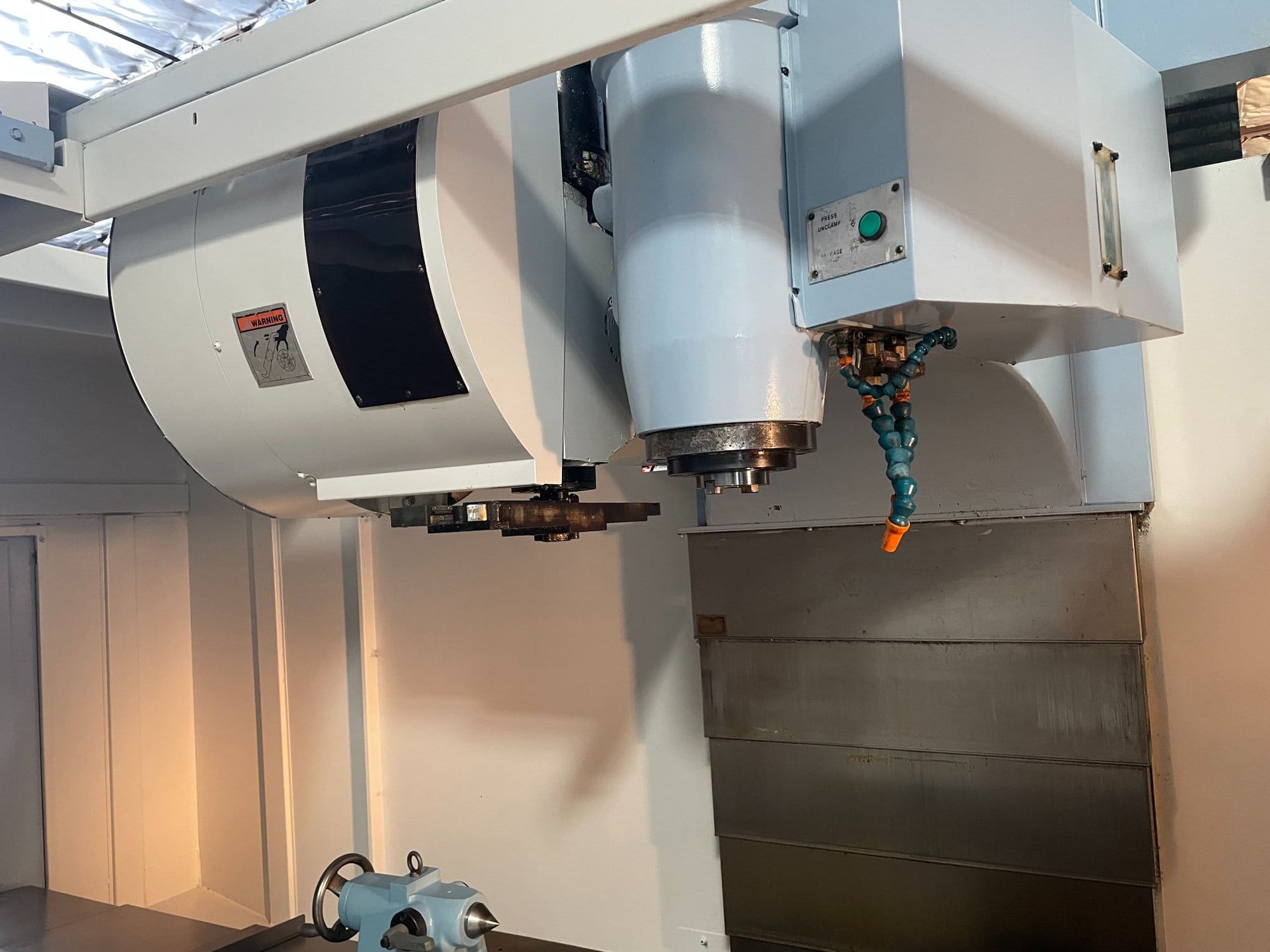 TwinHorn VP-1500 CNC VMC, 2006 - 4th Axis, Rotary Table, Fanuc Control - Image 4