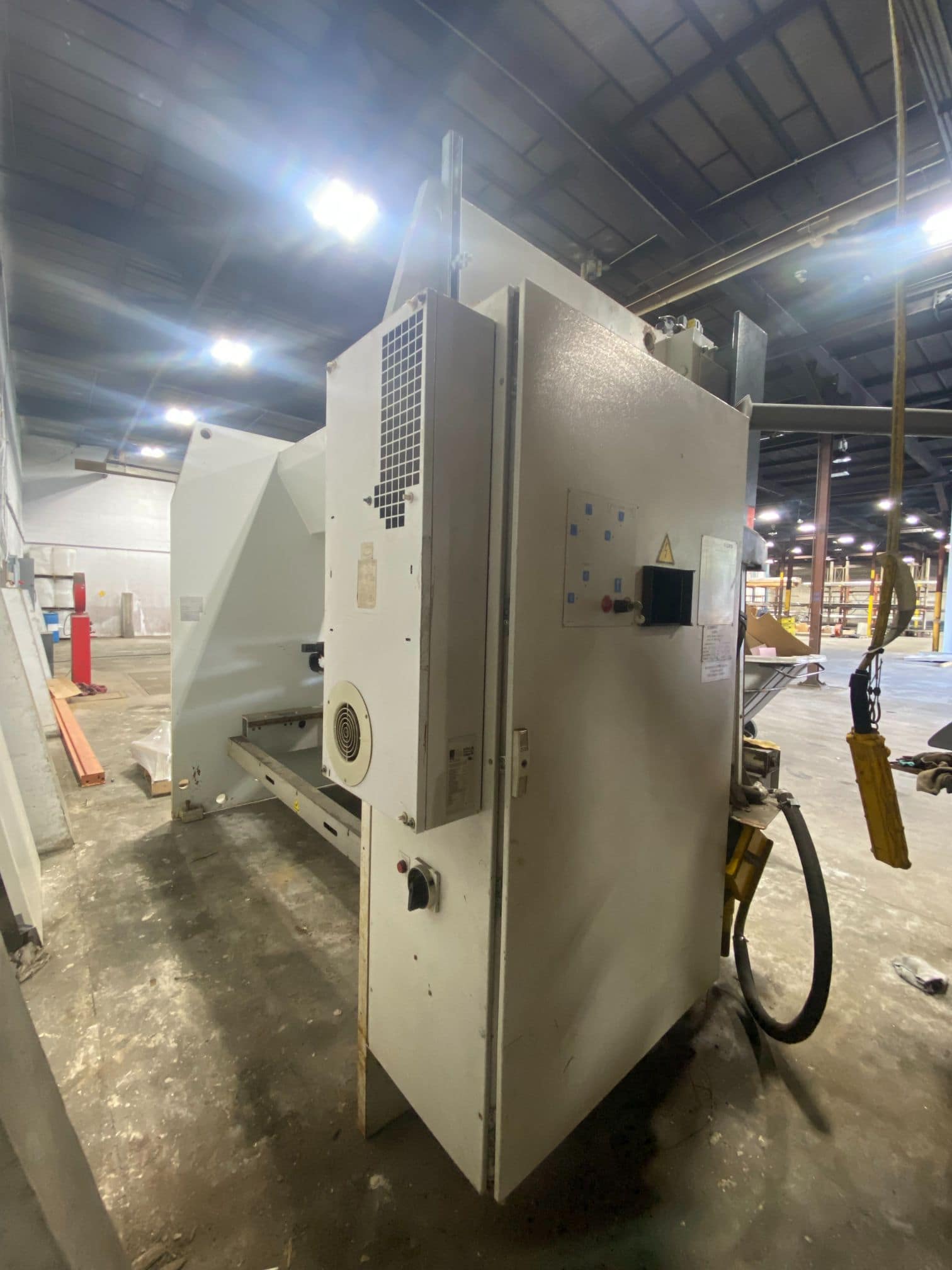 150 Ton x 10' LVD Strippit PPEB 150BH10 CNC Press Brake, 2004 - CNC Crowning - Image 6