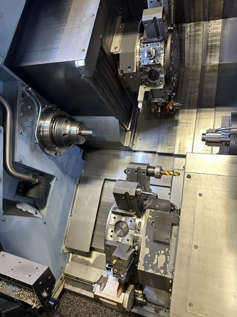 Doosan Puma TT1800SY CNC Lathe, 2015 - Equipped with Tooling - Image 7