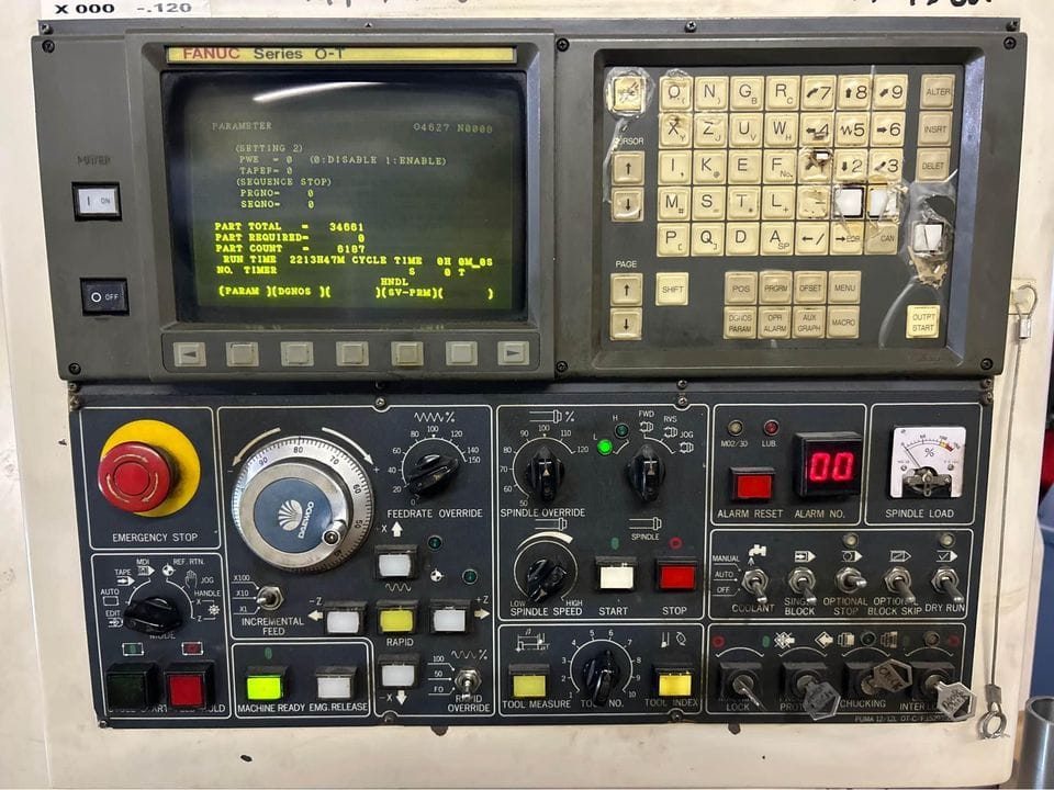 Daewoo Puma 12L-B CNC Lathe, 1997 - Tailstock, Chip Conveyor - Image 7