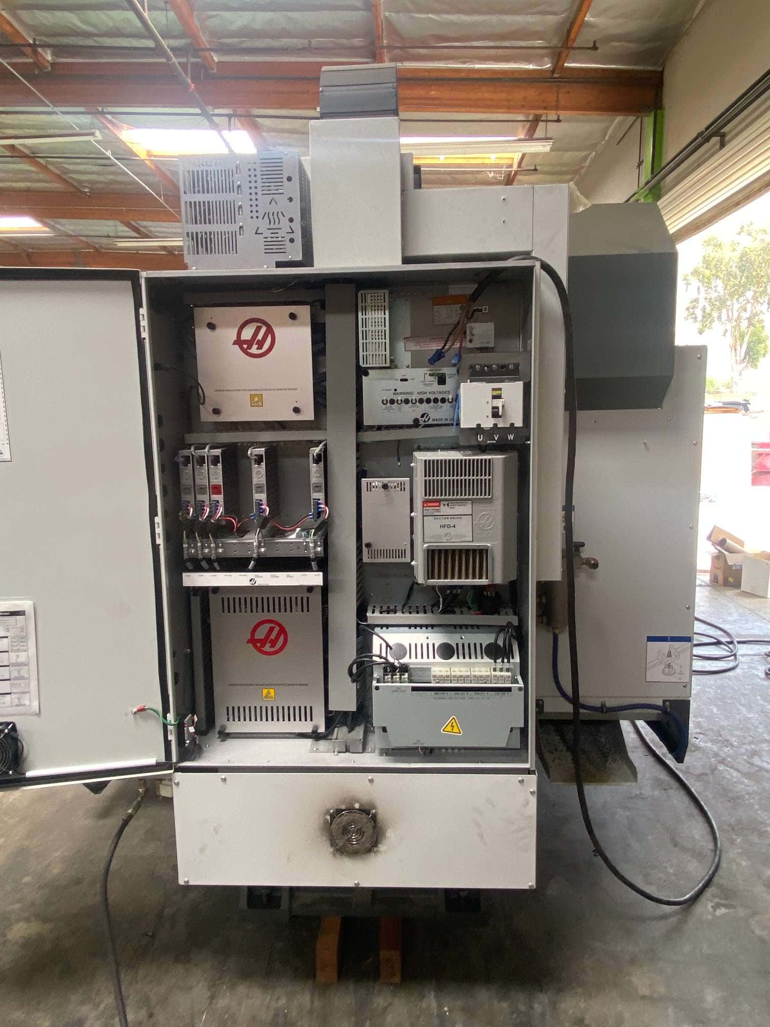 Haas VF-2SS VMC, 2018 - Tool Setter, Chip Auger, Programmable Coolant - Image 10
