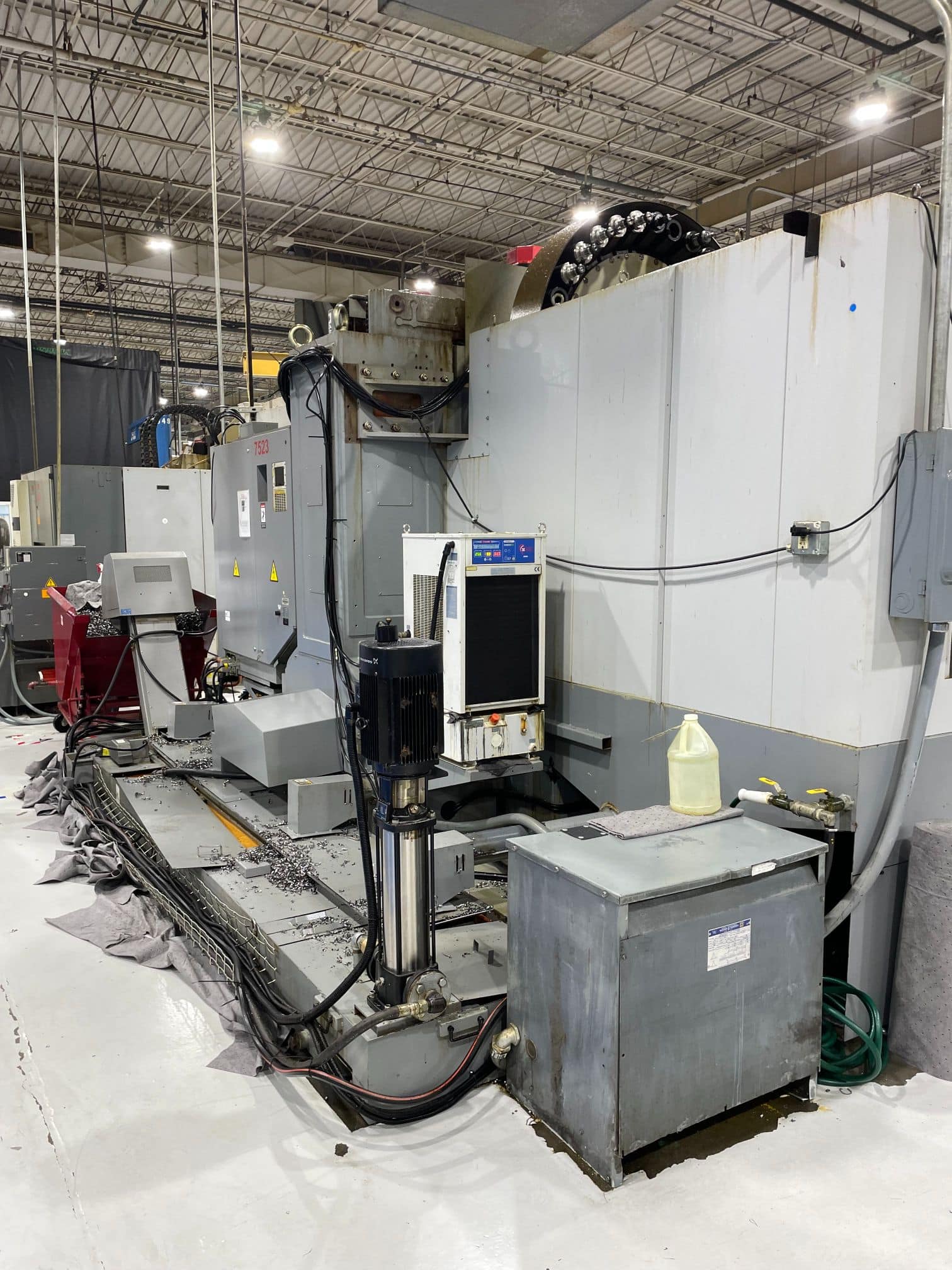 Leadwell MCV-2000i CNC VMC, 2008 - Chip Auger, Fanuc Control, 50Taper - Image 3