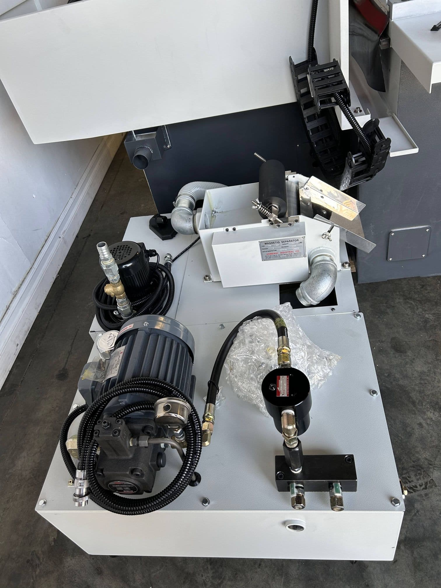 Supertec G25P - 50NC Universal Cylindrical Grinder, 2021 - Magnetic Separator, Shoulder Grinding Attachment - Image 9