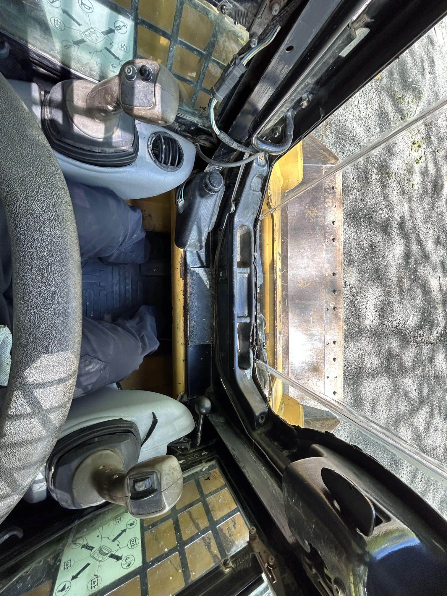 Caterpillar 257B3 Compact Track Loader, 2014 - Image 19