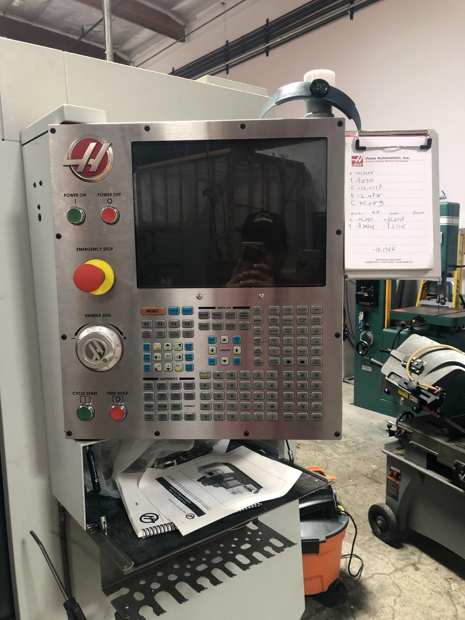Haas VF-3SS VMC, 2017 - TR-160 Trunnion, High Speed Machining, Chip Auger - Image 3