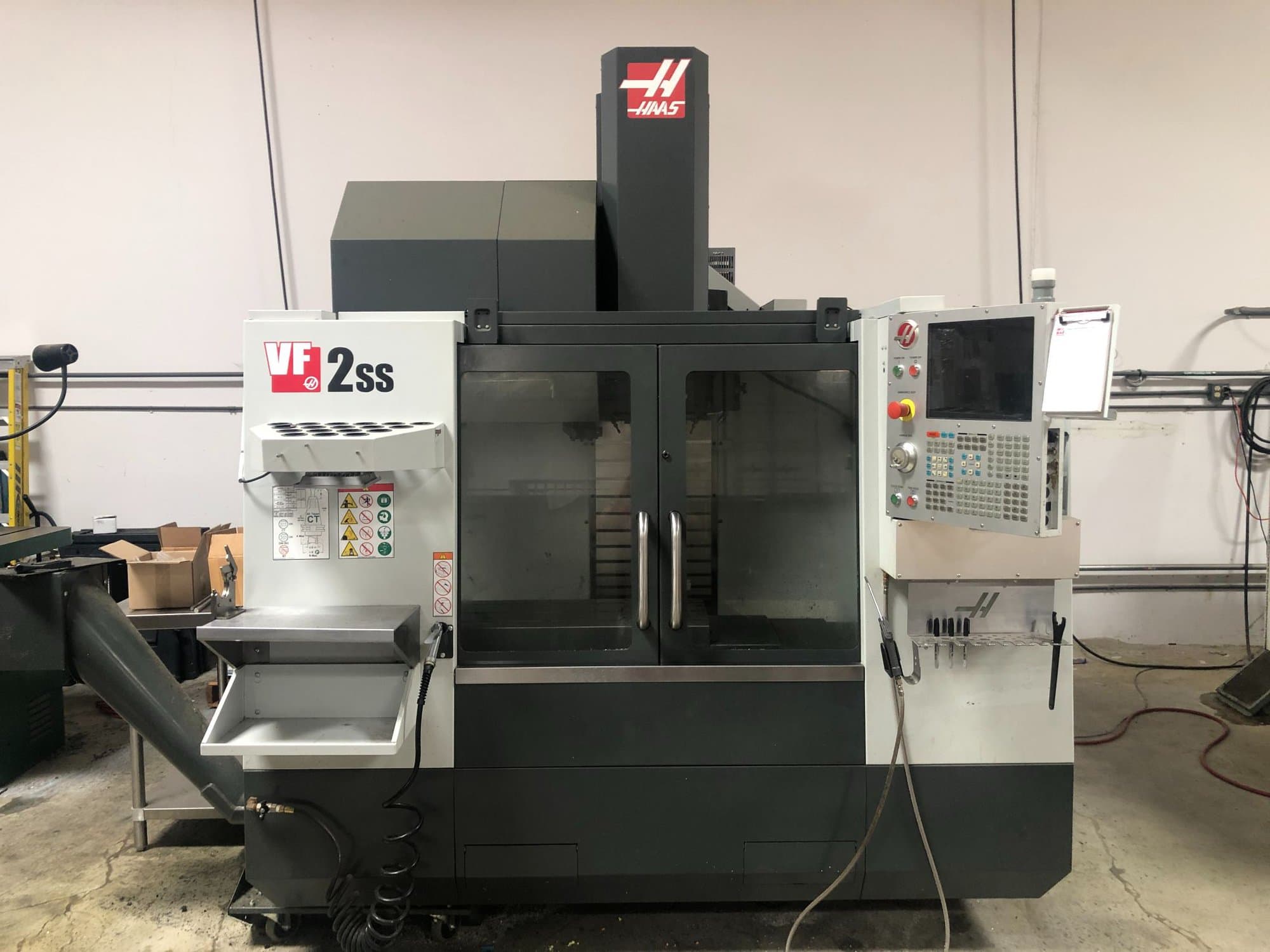 Haas VF-2SS VMC, 2018 - Tool Setter, Chip Auger, Programmable Coolant - Image 2