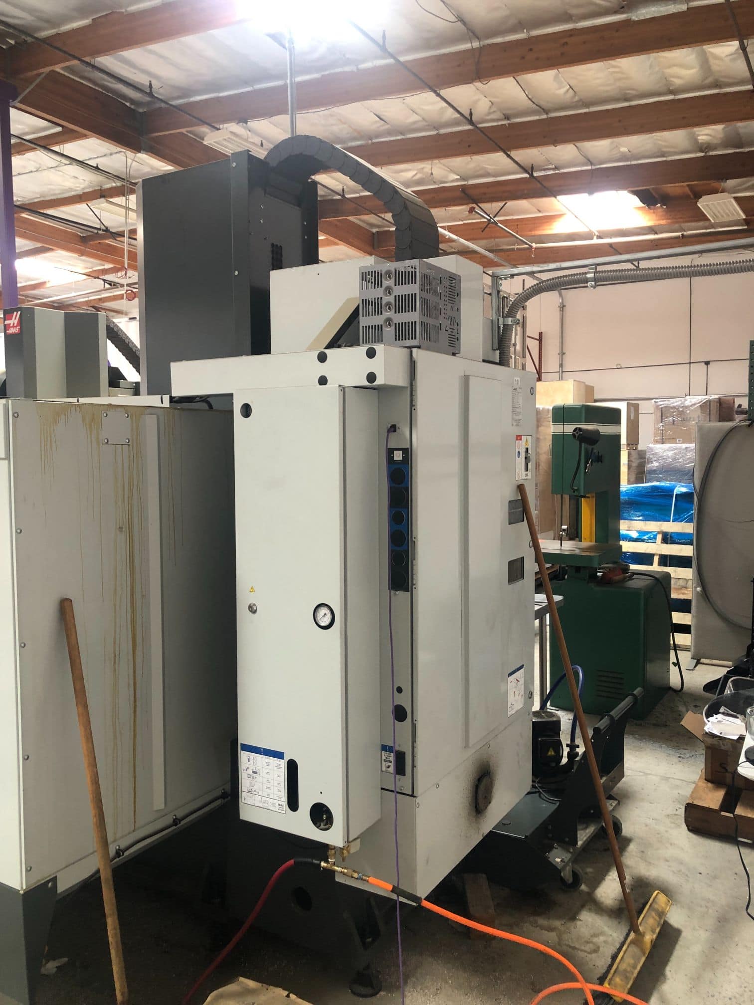 Haas VF-2SS VMC, 2018 - Tool Setter, Chip Auger, Programmable Coolant - Image 6