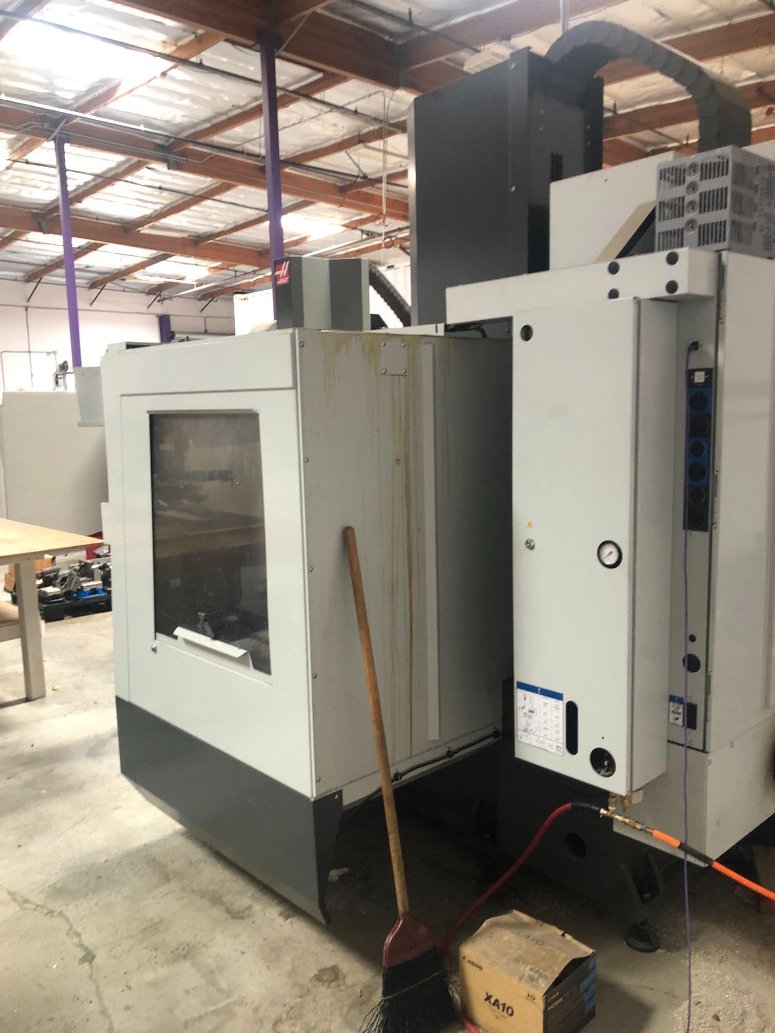Haas VF-2SS VMC, 2018 - Tool Setter, Chip Auger, Programmable Coolant - Image 7