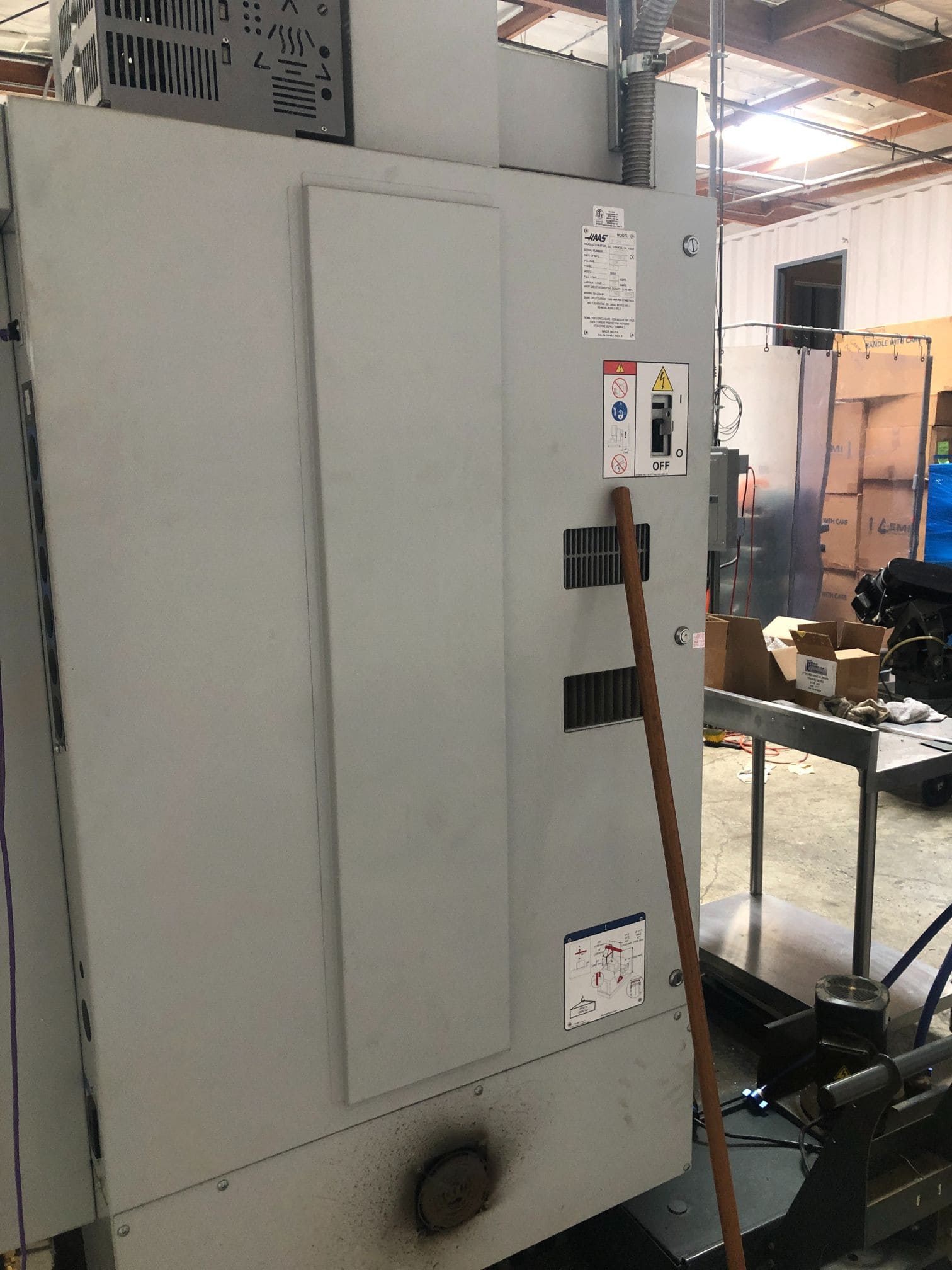 Haas VF-2SS VMC, 2018 - Tool Setter, Chip Auger, Programmable Coolant - Image 9