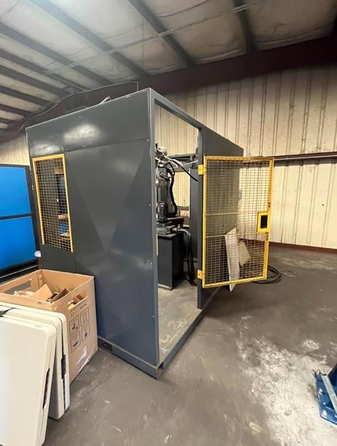 Panasonic PA-52 Robotic Welding Cell, 2000