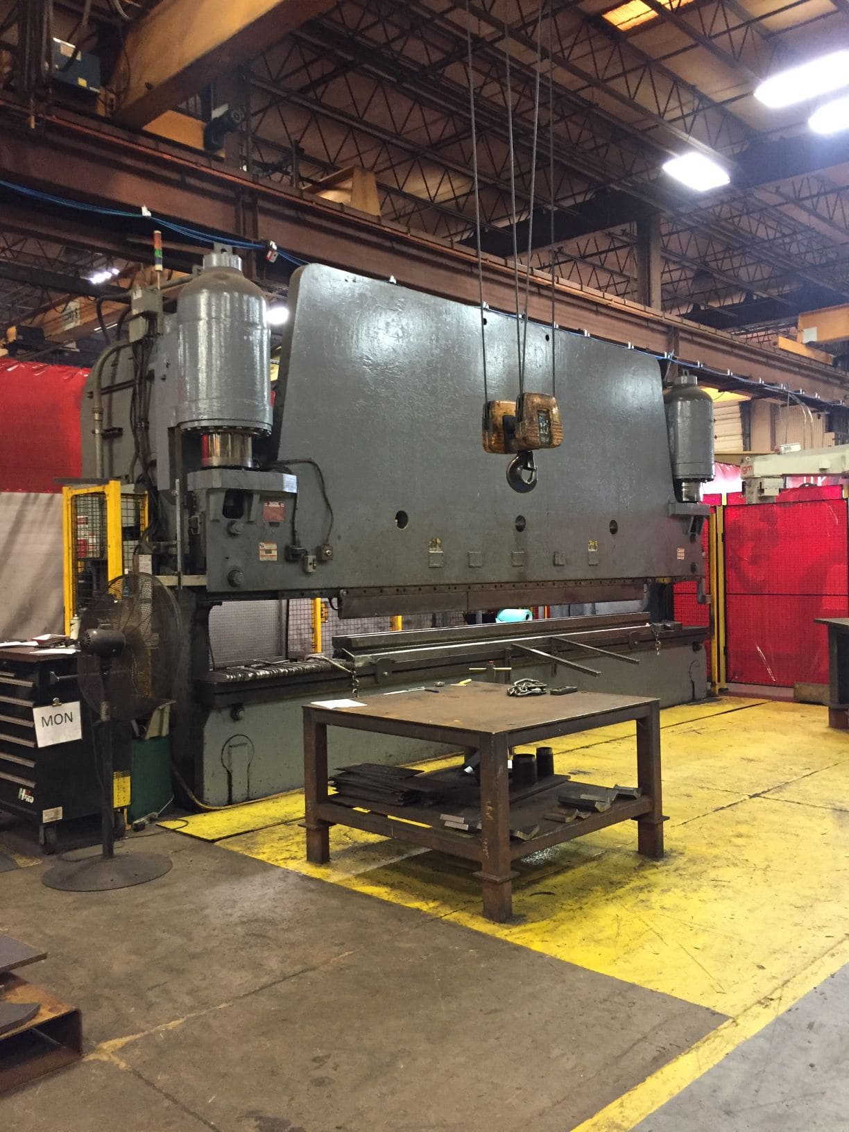 600 Ton x 22' Pacific K600-22 Press Brake, 1976 - Tooling Included - Image 2