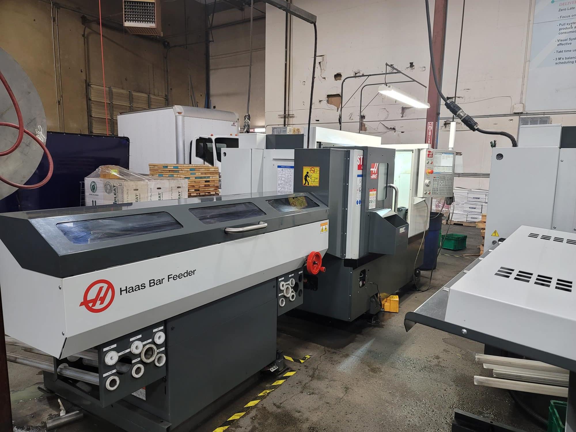 Haas ST-15 CNC Lathe, 2021- Bar Feeder, Chip Conveyor, Tool Presetter, Parts Catcher, Royal Collet