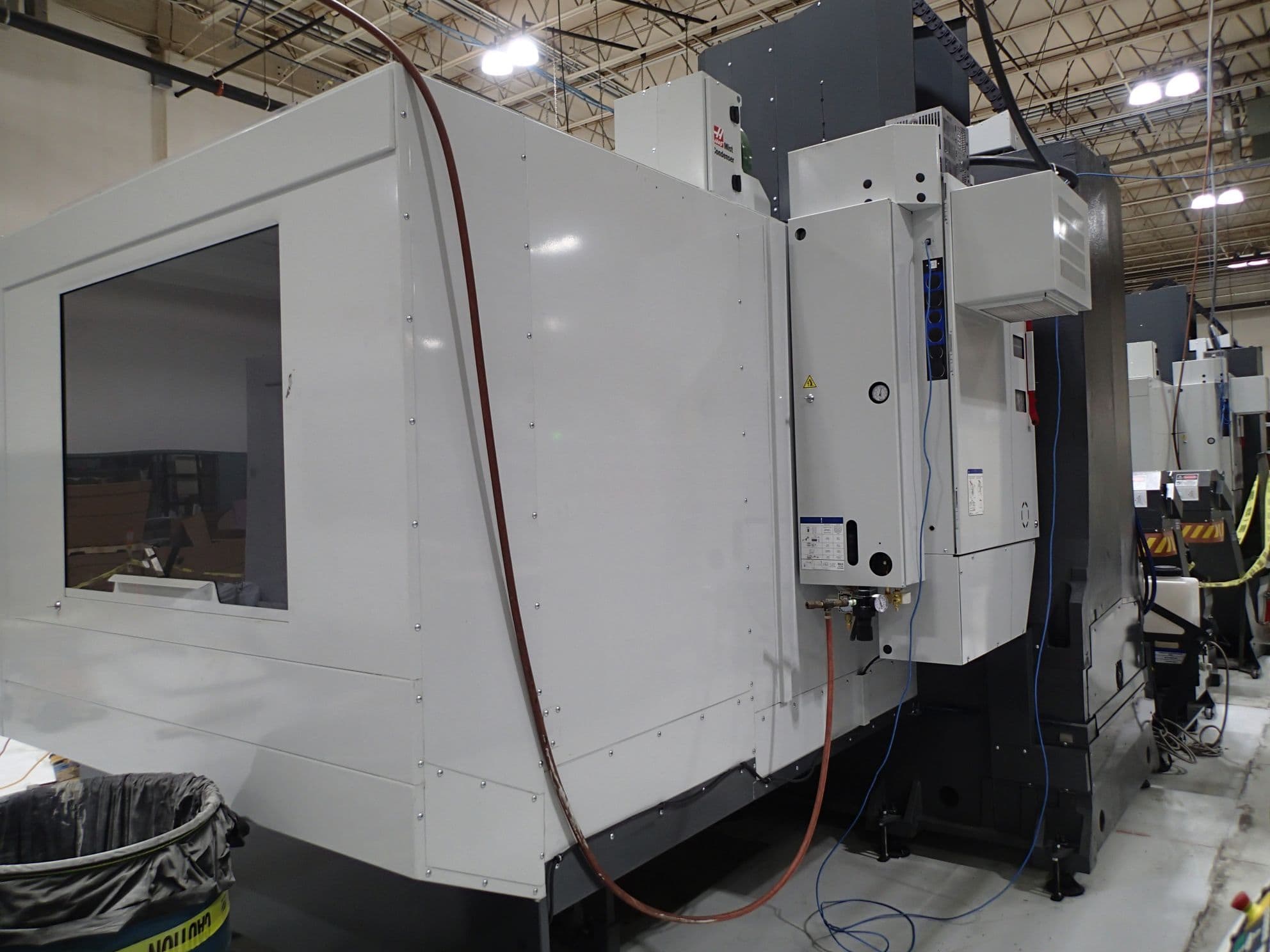 Haas VR-11 VMC, 2022 - 5 Axis, 20,000 RPM, Rigid Tapping, Chip Auger - Image 6