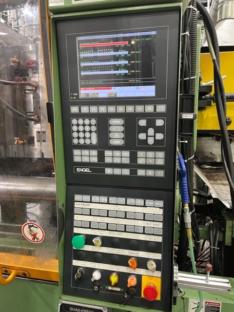 500 Ton 38.7 oz Shot Size Engel TG 2550/500 WP-US-EC100-A03 Injection Molding Machine, 2004 - Core Pull, Hydraulic Knockout, Robot Interface, Under Power, Toggle Clamp, Magnetic Platen - Image 5