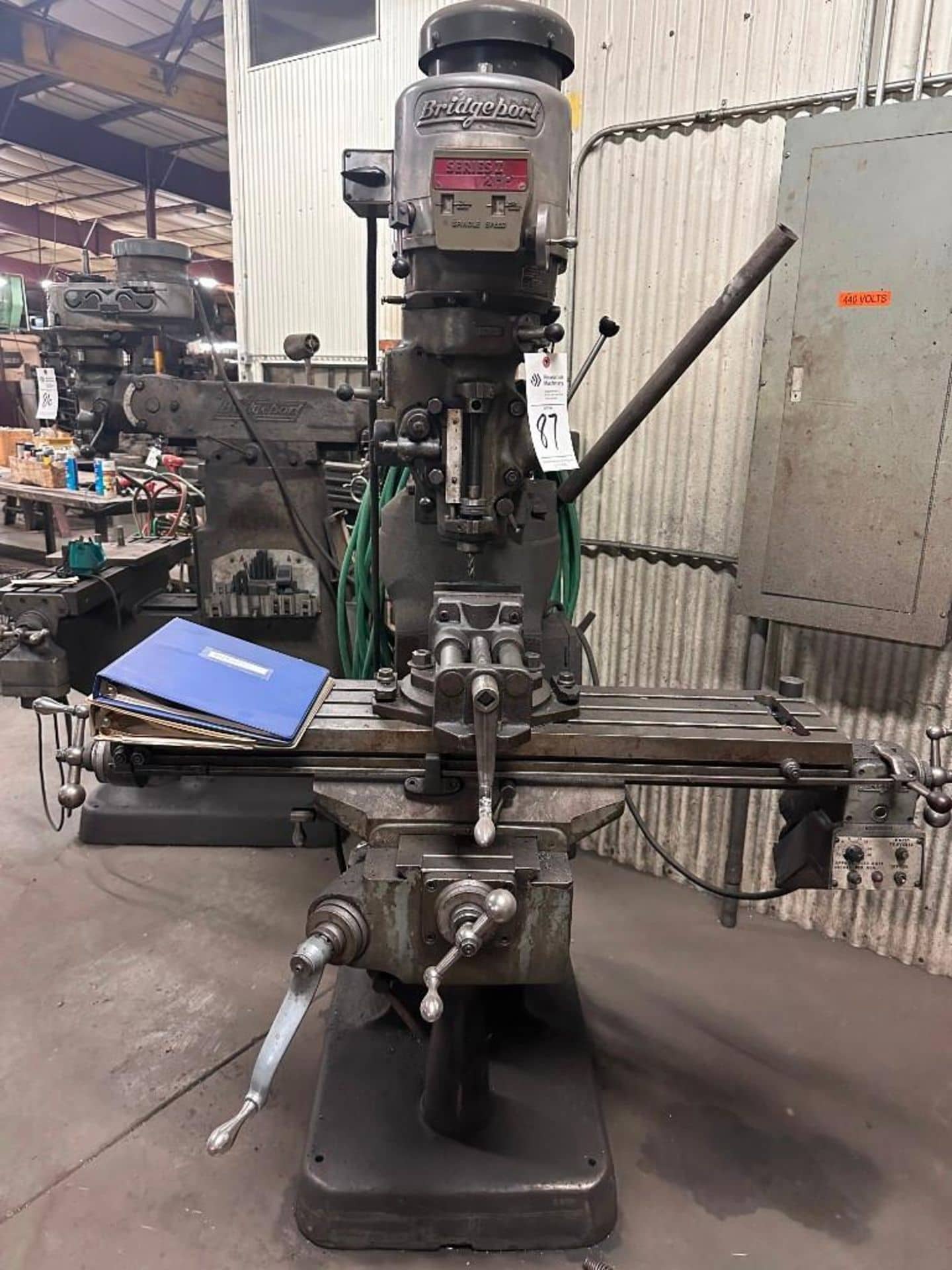 bridgeport vertical knee milling machine series 1 2 HP
