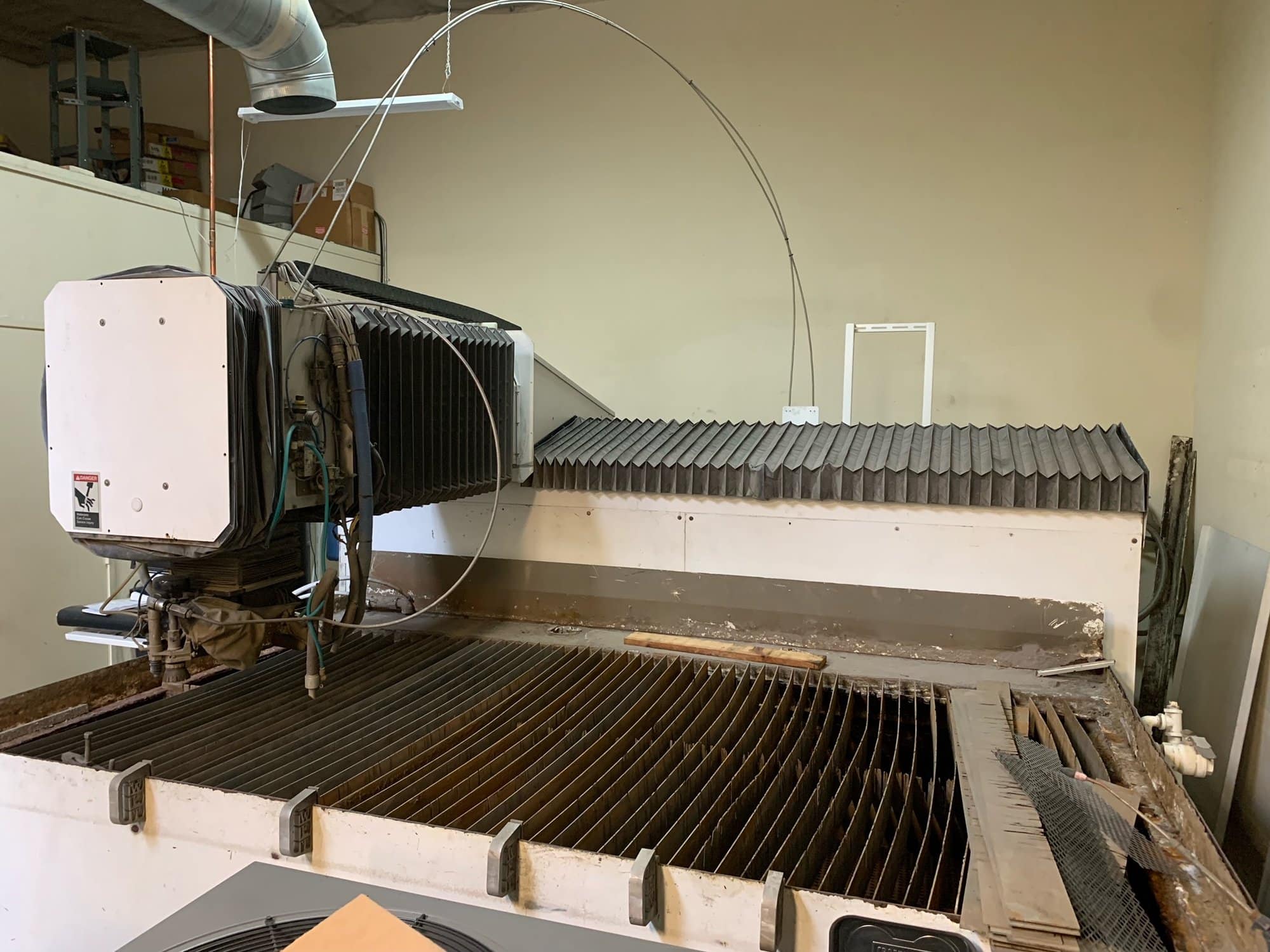 4' x 8' Flow IFB 4800 Dynamic Head CNC Waterjet, 2008 - 100HP, 2 x 50K Intensifiers - Image 2