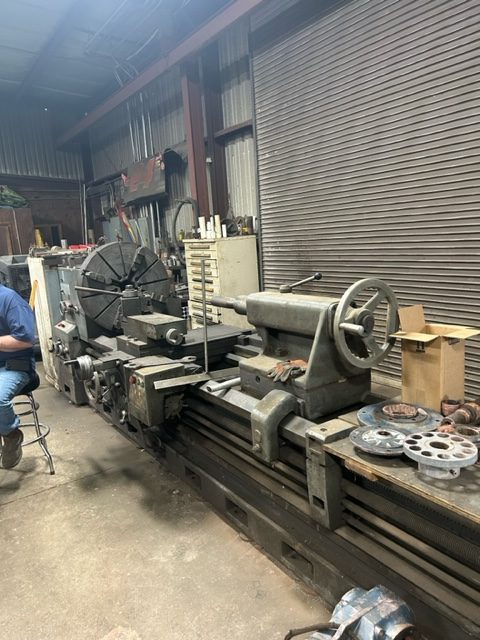 36" x 320" Summit 3699 Engine Lathe - Tailstock, Under Power - Image 4